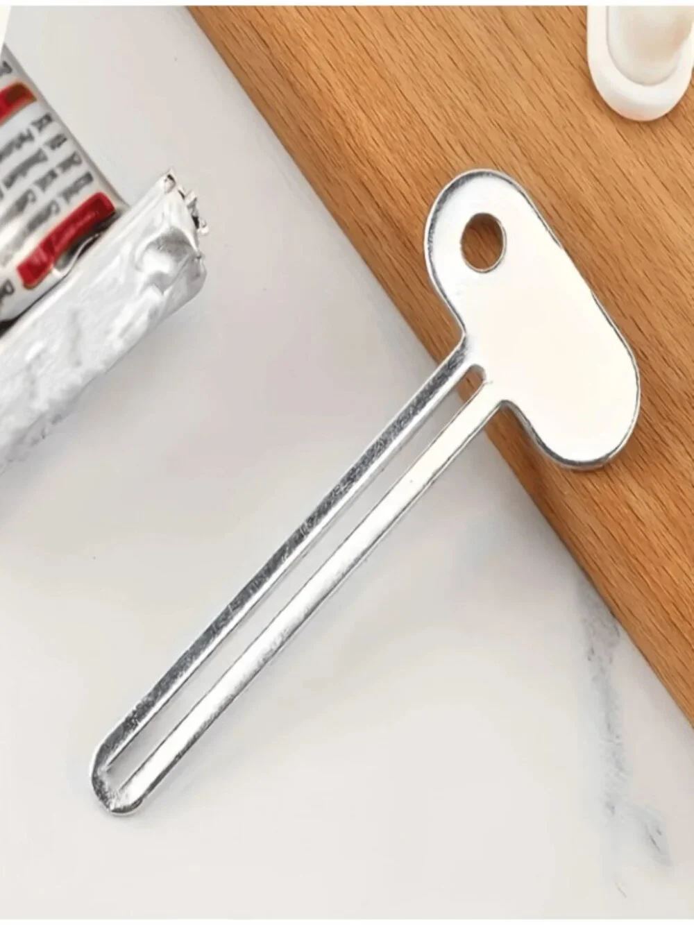 2‑Pack Heavy‑Duty Metal Toothpaste Squeezer Keys – Multi‑Use Tube Roller
